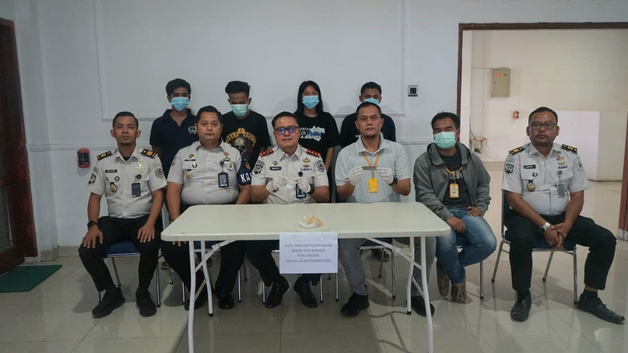 LAPAS CILEGON GAGALKAN DUA UPAYA PENYELUNDUPAN BARANG DIDUGA NARKOTIKA MELALUI LAYANAN KUNJUNGAN