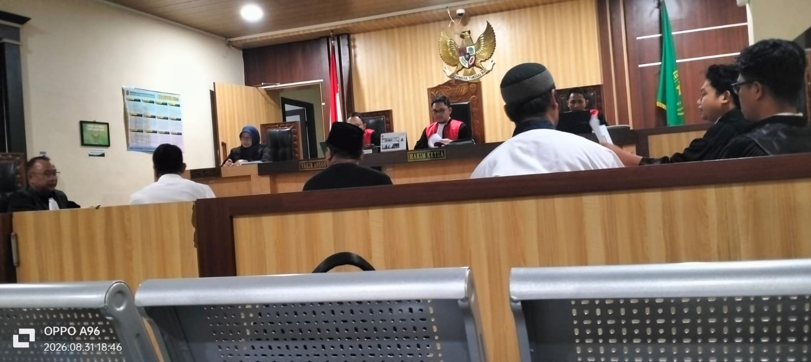 Ketua Majelis Hakim Pengadilan Negeri Selong Minta JPU Hadirkan Ahli Dari Dewan Pers Di Persidangan Wartawan Mugni Ilma